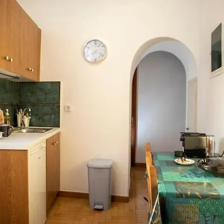 Cycladic Sea View House Near The Castle